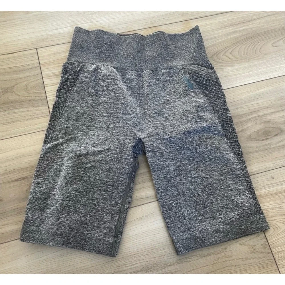 Gymshark sculpt support
